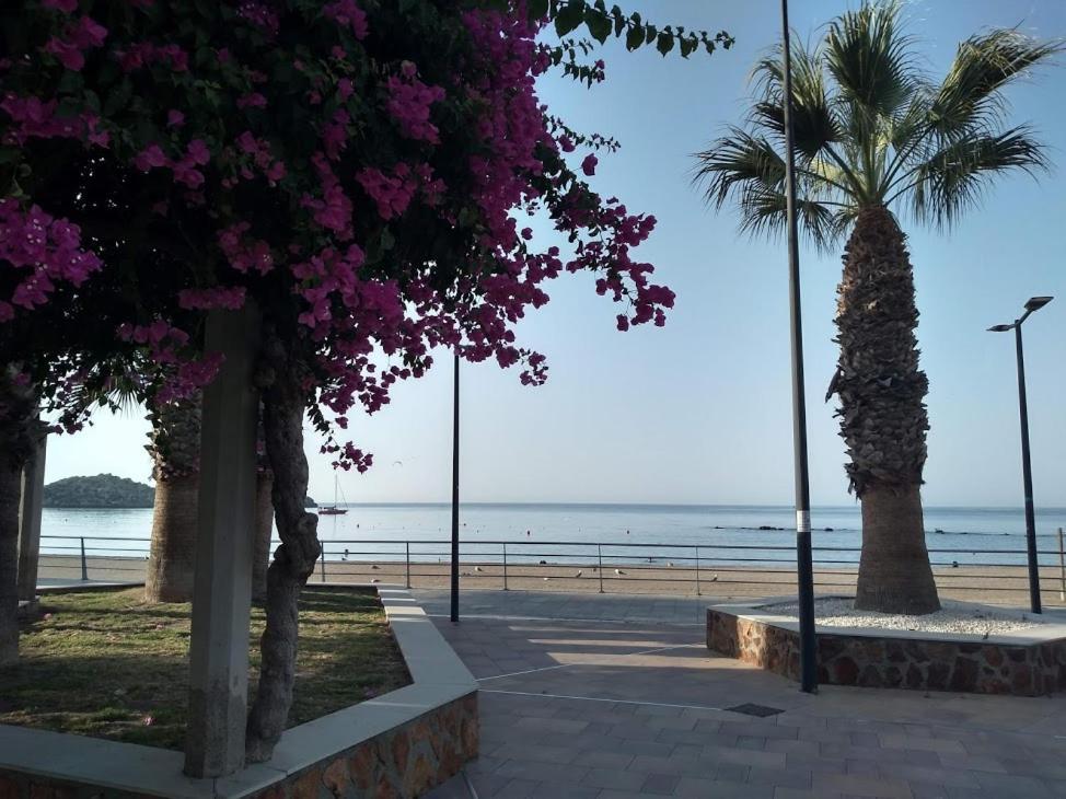 Aguilas Playa Екстериор снимка